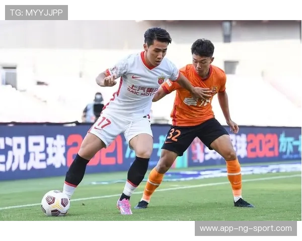 武汉篮球队心理素质引发热议球迷对球队表现的看法与争论